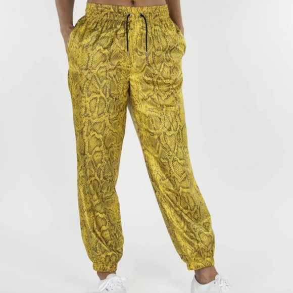 nike yellow python set